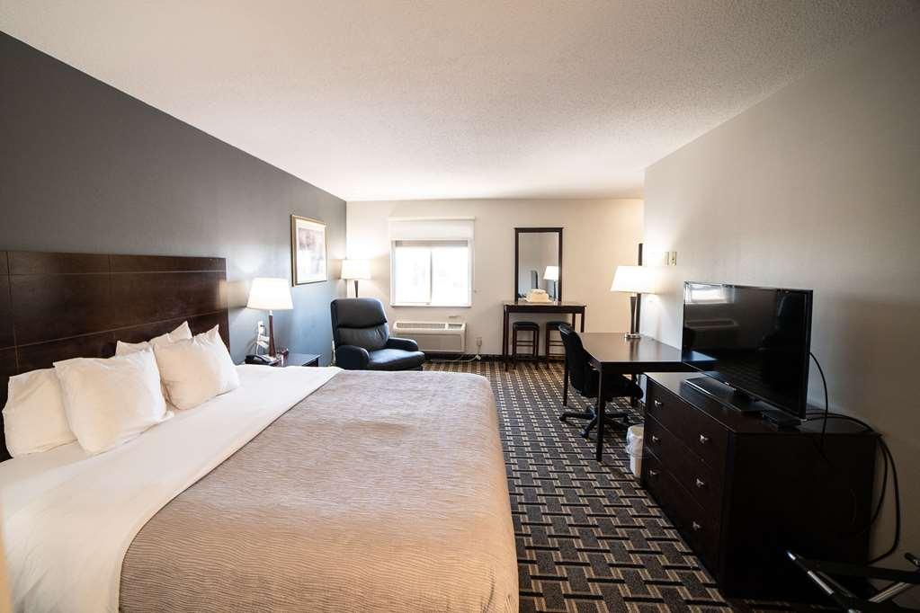 Quality Inn & Suites Watertown Near Prairie Lakes Ice Arena Номер фото